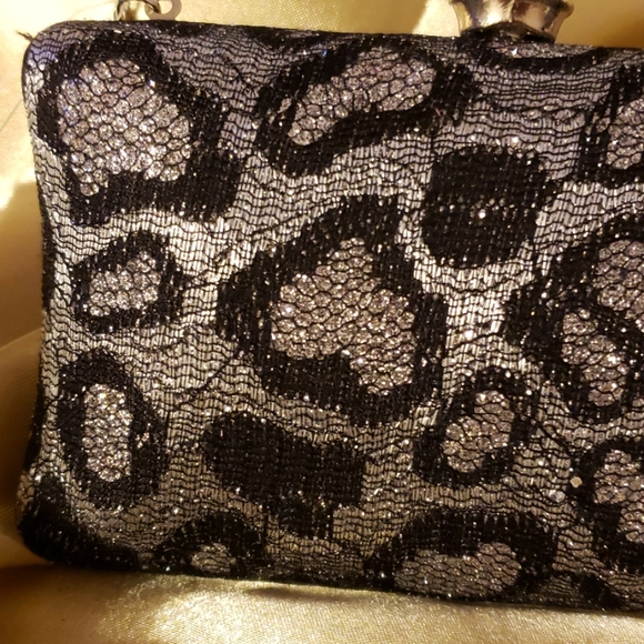 Brand New Animal Print Rhinestone Clutch Purse - Picture 3 of 4